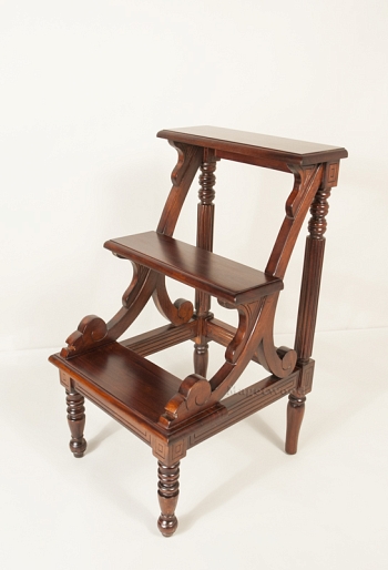 MC04 Лесенка для библиотеки 45x50x80