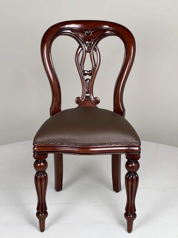 C015 Стул обитый тканью 48х44х90 см.